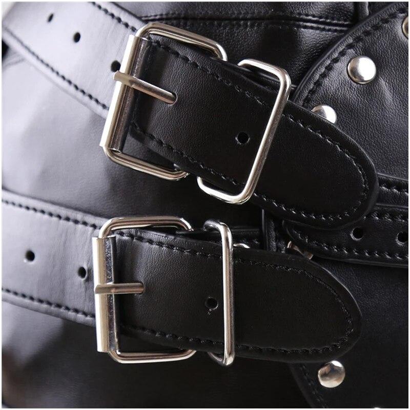 cagoule-demon-noir