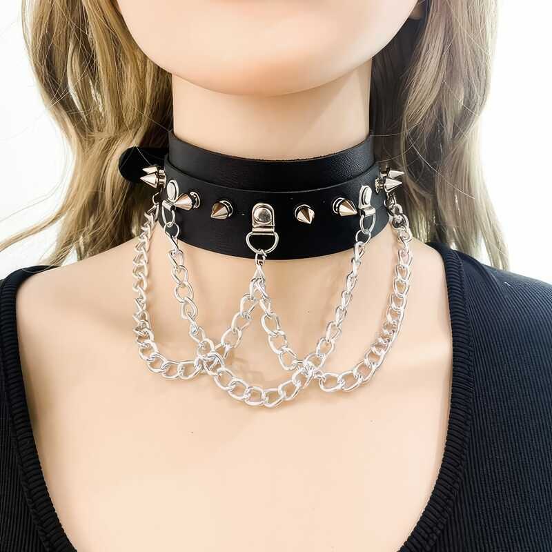 Collier Gothique avec Chaîne