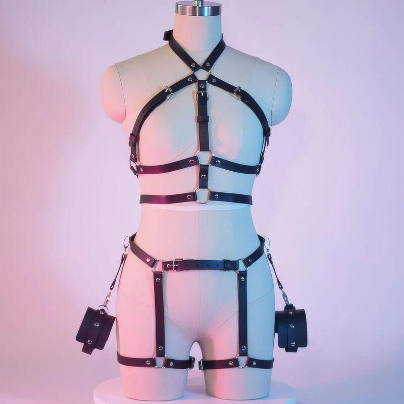 Harnais BDSM Femme en Cuir