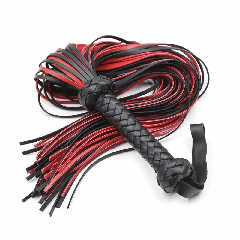 martinet-bdsm-cuir-rouge-et-noir