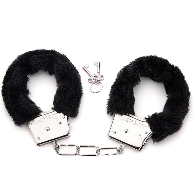 menottes-bdsm-fourrure-noir